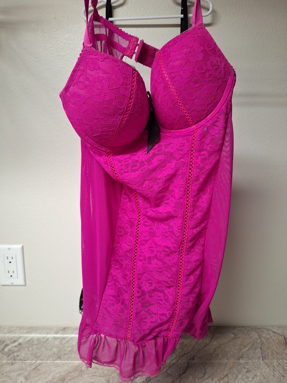 Fuchsia Lace Chemise with Sculpted Cups Set Of 2